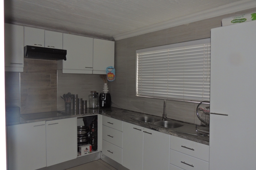 2 Bedroom Property for Sale in Woodlands Western Cape